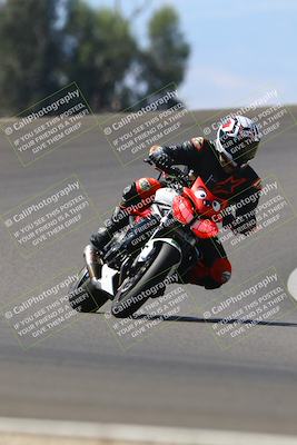 media/Sep-21-2025-TrackDaz (Sun) [[277c75b276]]/C Group/1240pm (Turn 2)/